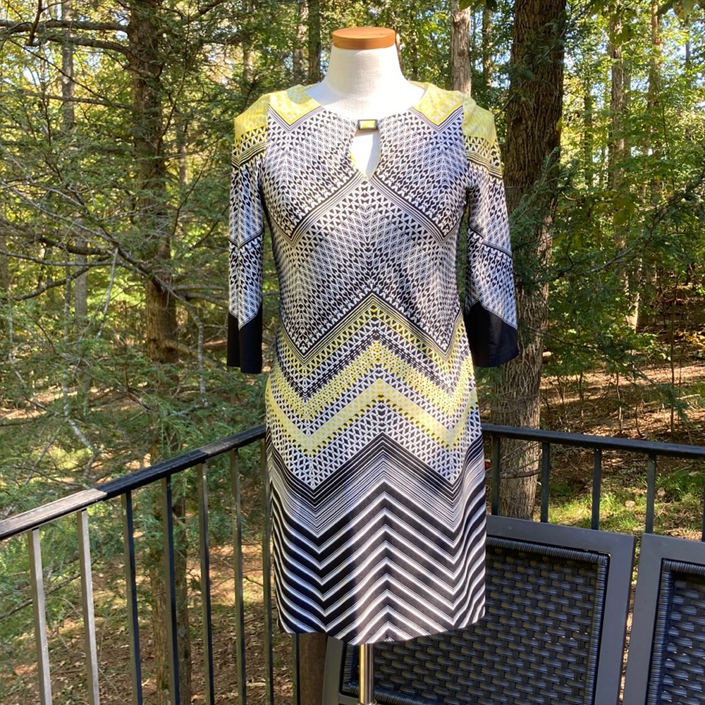 Shleby & Palmer yellow/ black/white chevron dress sz. PS